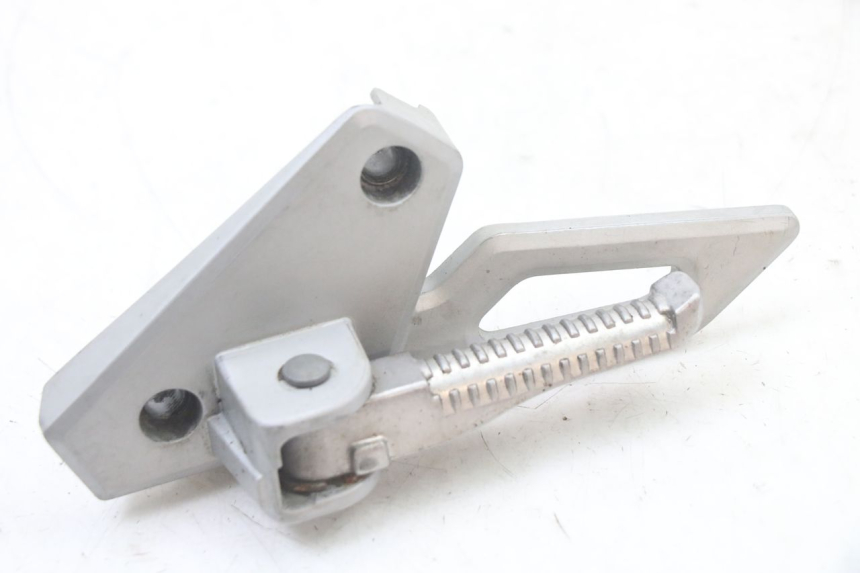 photo de PŁYTKA PODNÓŻKA TYLNA LEWA PEUGEOT SPEEDFIGHT 3 LC 2T 50 (2009 - 2015) - Zoom stanu zużycia