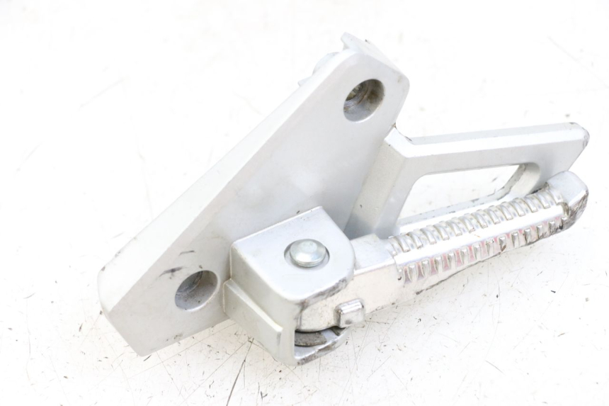 photo de PŁYTKA PODNÓŻKA TYLNA LEWA PEUGEOT SPEEDFIGHT 4 2T 50 (2015 - 2019) - Szczegół części