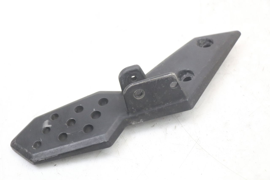 photo de PŁYTKA PODNÓŻKA TYLNA LEWA KYMCO SUPER 8 125 (2008 - 2015) - Zbliżenie techniczne