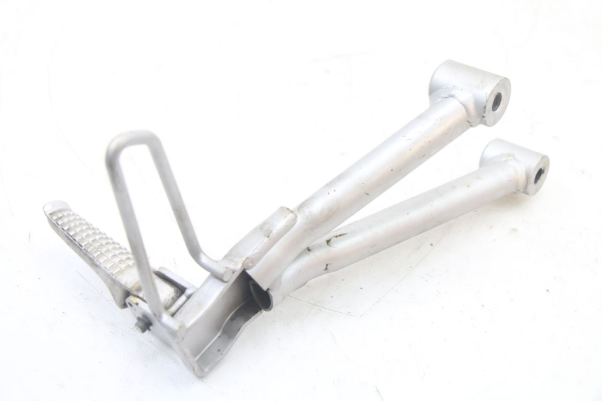 photo de PŁYTKA PODNÓŻKA TYLNA LEWA SUZUKI GSF S BANDIT 600 (2000 - 2004) - Inny kąt widzenia