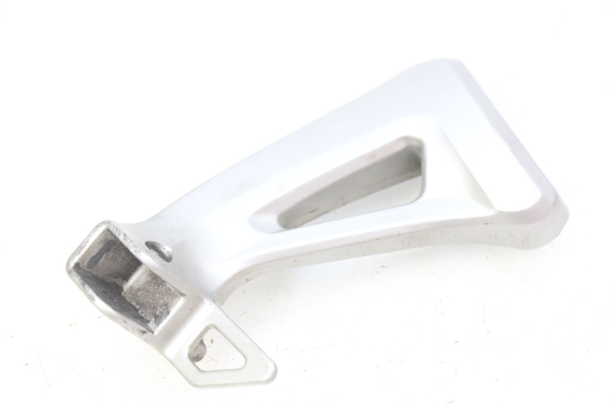 photo de PŁYTKA PODNÓŻKA TYLNA LEWA SUZUKI SV N 650 (1999 - 2002) - Inny kąt widzenia