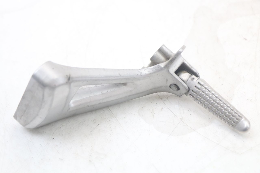 photo de PŁYTKA PODNÓŻKA TYLNA LEWA SUZUKI SV N 650 (1999 - 2002) - Zbliżenie techniczne