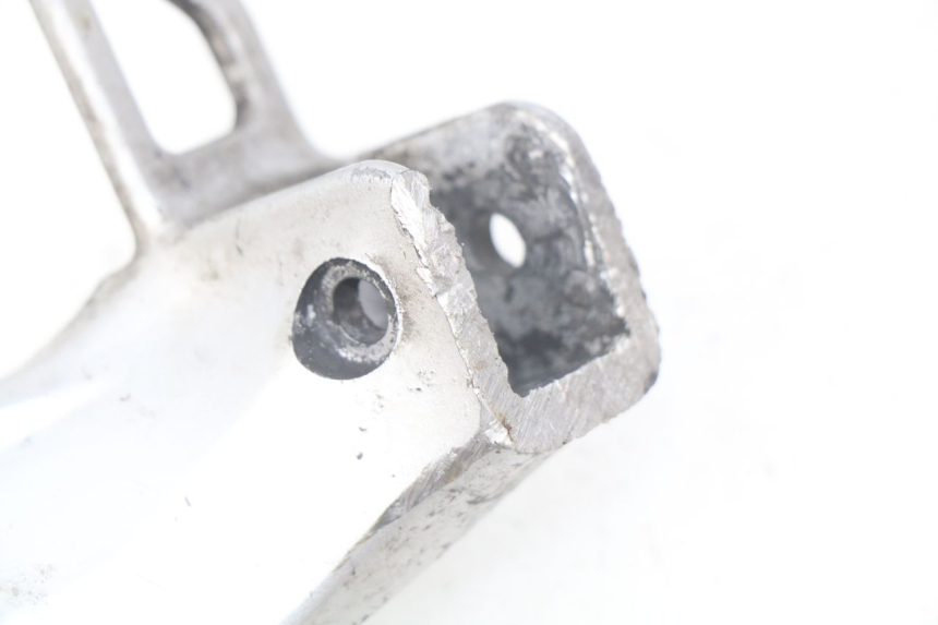 photo de PŁYTKA PODNÓŻKA TYLNA LEWA SUZUKI SV S 650 (1999 - 2002) - Szczegół części