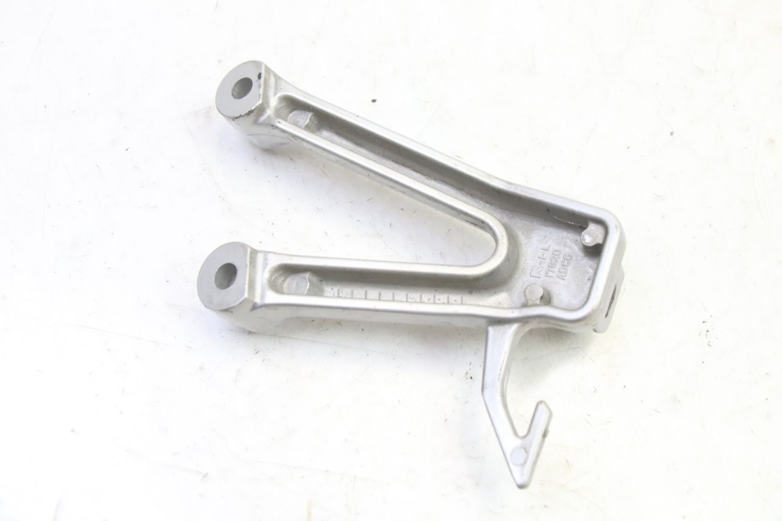 photo de PŁYTKA PODNÓŻKA TYLNA LEWA SUZUKI SV S 650 (2003 - 2009) - Inny kąt widzenia