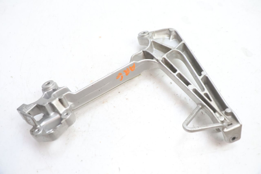 photo de PŁYTKA PODNÓŻKA TYLNA LEWA HONDA VFR FI RC46 800 (1998 - 2001) - Zbliżenie techniczne