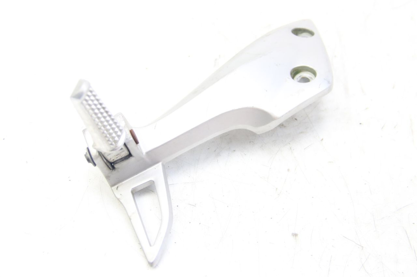 photo de PŁYTKA PODNÓŻKA TYLNA LEWA HONDA VISION NSC R 50 (2013 - 2015) - Inny kąt widzenia