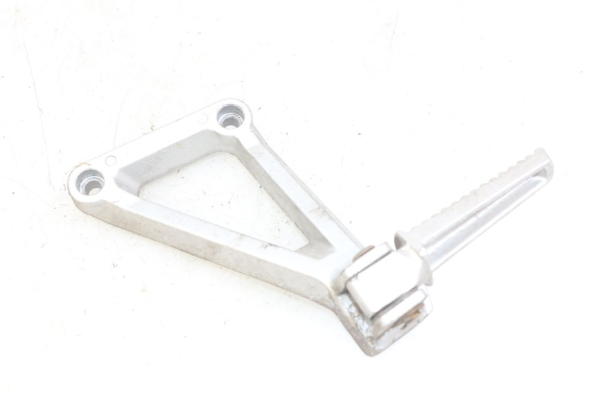 photo de PŁYTKA PODNÓŻKA TYLNA LEWA DAELIM VJ ROADWIN FI 125 (2008 - 2017) - Inny kąt widzenia