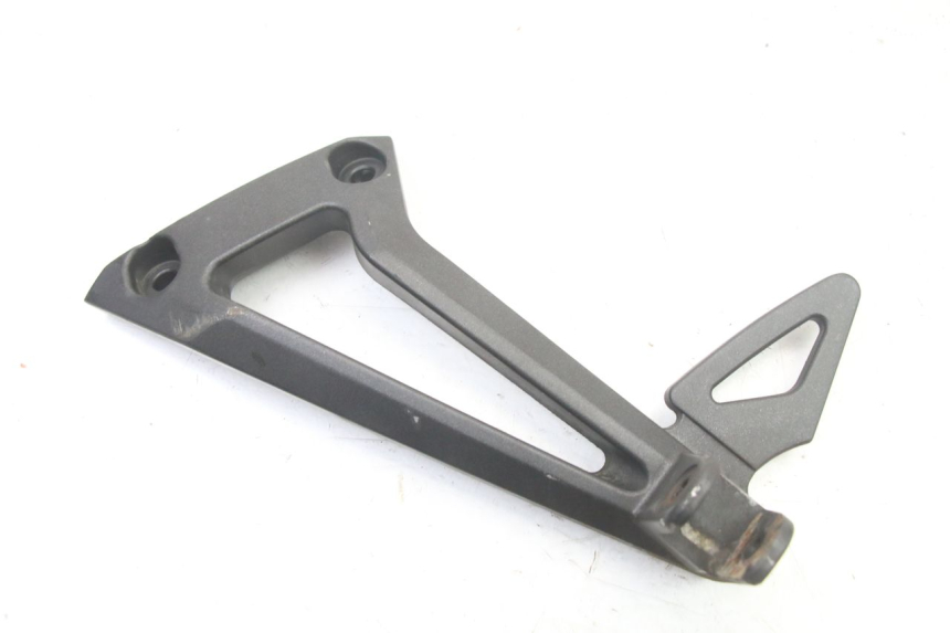 photo de PŁYTKA PODNÓŻKA TYLNA LEWA YAMAHA FZ6 FAZER S2 600 (2007 - 2011) - Widok główny