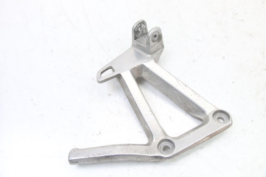 photo de PŁYTKA PODNÓŻKA TYLNA LEWA YAMAHA FZS FAZER 600 (2001 - 2003) - Zoom stanu zużycia