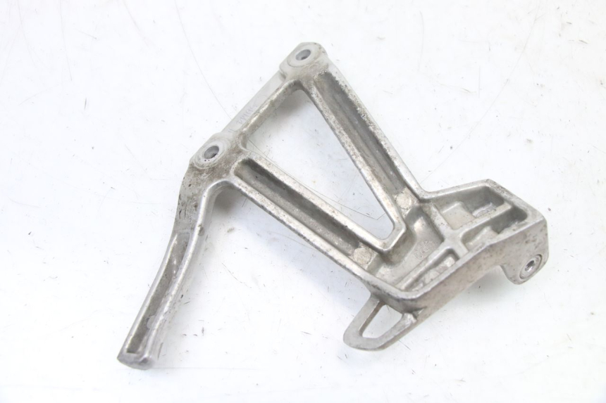 photo de PŁYTKA PODNÓŻKA TYLNA LEWA YAMAHA FZS FAZER 600 (2001 - 2003) - Inny kąt widzenia