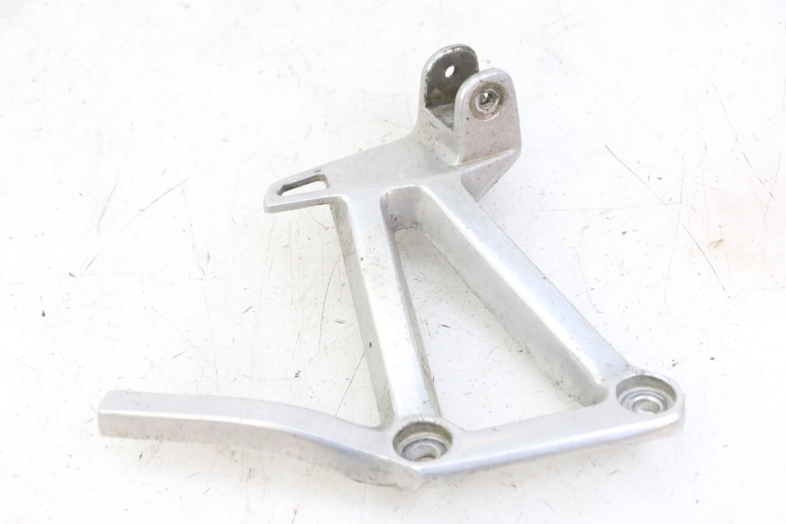 photo de PŁYTKA PODNÓŻKA TYLNA LEWA YAMAHA FZS FAZER 600 (2001 - 2003) - Widok ogólny