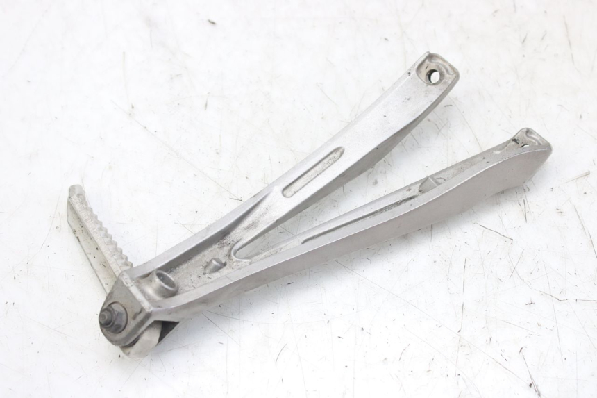 photo de PŁYTKA PODNÓŻKA TYLNA LEWA YAMAHA YZF R1 1000 (2007 - 2008) - Inny kąt widzenia