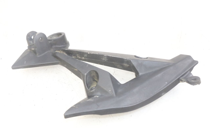 photo de PŁYTKA PODNÓŻKA TYLNA LEWA KAWASAKI Z 750 (2007 - 2013) - Inny kąt widzenia