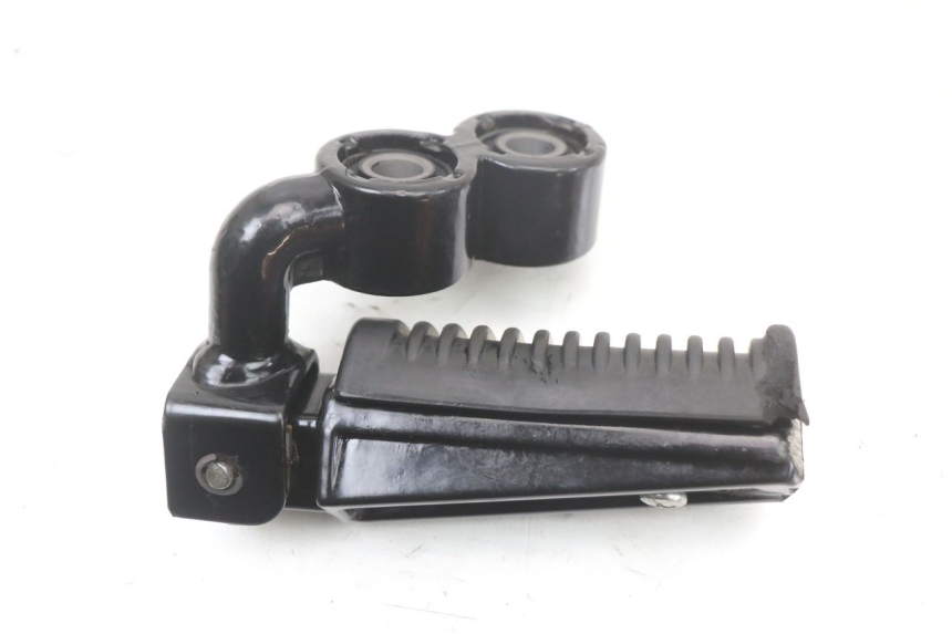 photo de PŁYTKA PODNÓŻKA PRZEDNIA PRAWA ARCHIVE CAFE RACER 4T 50 (2019 - 2024) - Zbliżenie techniczne