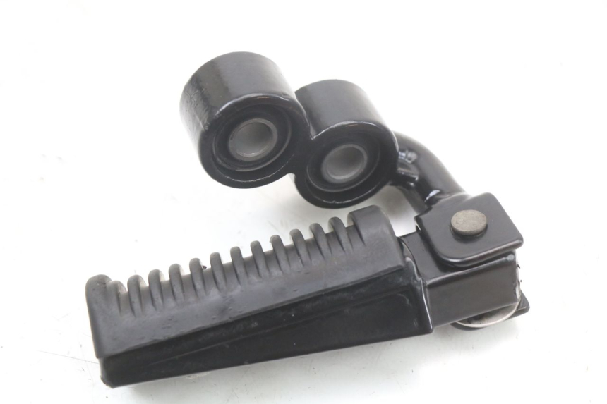 photo de PŁYTKA PODNÓŻKA PRZEDNIA PRAWA ARCHIVE CAFE RACER 4T 50 (2019 - 2024) - Stan powierzchni