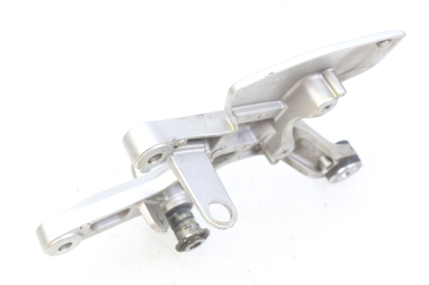 photo de PŁYTKA PODNÓŻKA PRZEDNIA PRAWA HONDA CB R 1000 (2018 - 2023) - Inny kąt widzenia