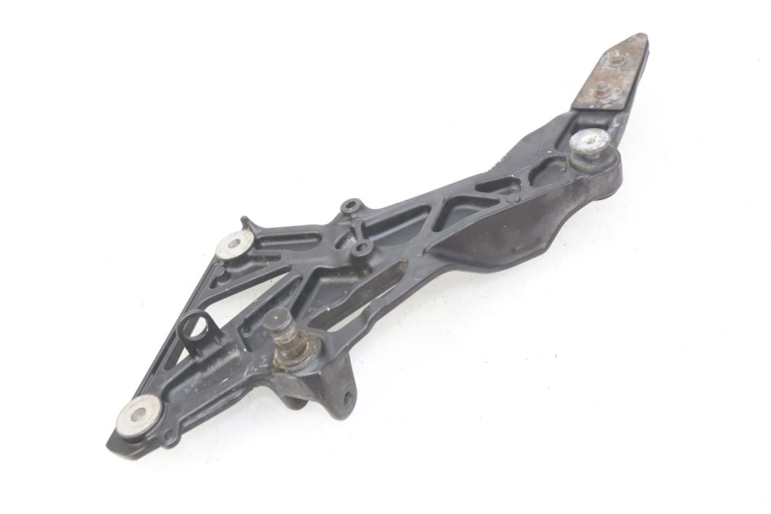 photo de PŁYTKA PODNÓŻKA PRZEDNIA PRAWA HONDA CBRF CBR-F PC41 600 (2011 - 2013) - Szczegół części