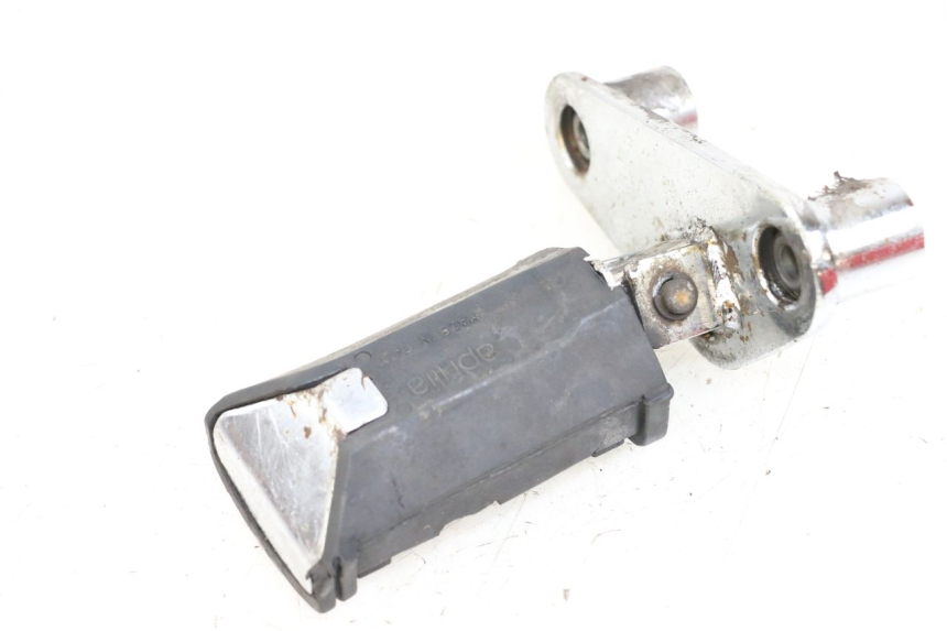 photo de PŁYTKA PODNÓŻKA PRZEDNIA PRAWA APRILIA CLASSIC 125 (1995 - 2001) - Szczegół części