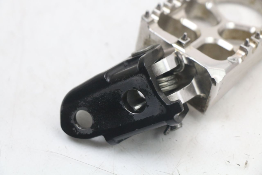 photo de PŁYTKA PODNÓŻKA PRZEDNIA PRAWA HONDA CRF R 250 (2020 - 2021) - Widok ogólny