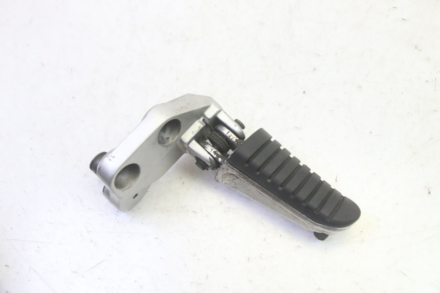 photo de PŁYTKA PODNÓŻKA PRZEDNIA PRAWA SUZUKI DL V STROM 1000 (2002 - 2007) - Widok główny