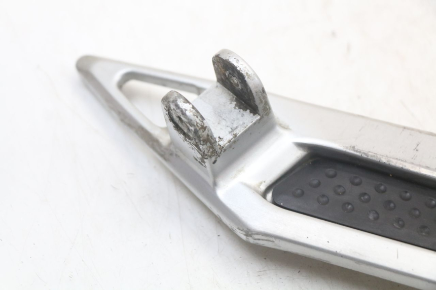 photo de PŁYTKA PODNÓŻKA PRZEDNIA PRAWA YAMAHA FJR ABS 1300 (2006 - 2012) - Inny kąt widzenia