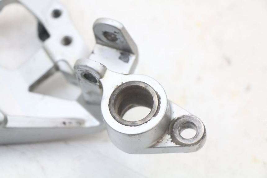 photo de PŁYTKA PODNÓŻKA PRZEDNIA PRAWA YAMAHA FJR ABS 1300 (2006 - 2012) - Punkty mocowania