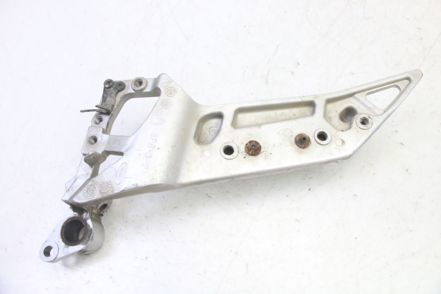 photo de PŁYTKA PODNÓŻKA PRZEDNIA PRAWA YAMAHA FJR ABS 1300 (2006 - 2012) - Widok ogólny