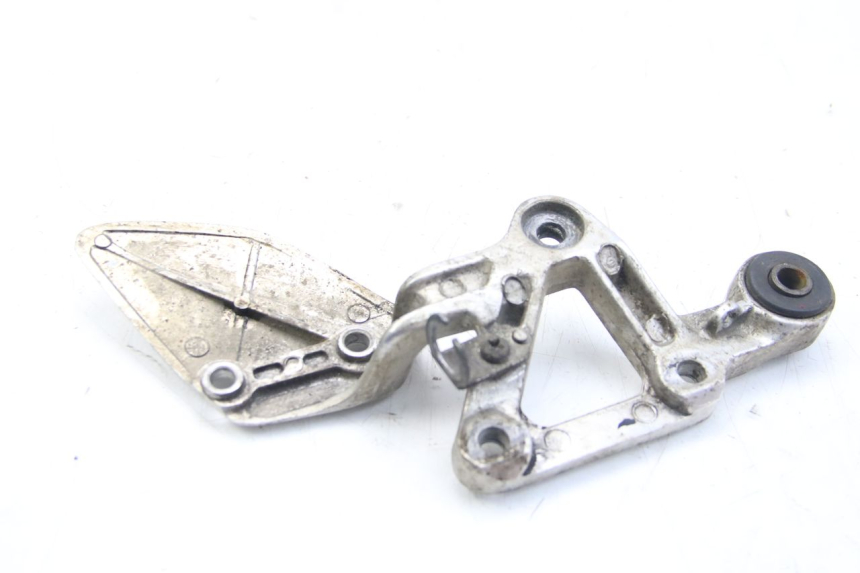 photo de PŁYTKA PODNÓŻKA PRZEDNIA PRAWA YAMAHA FZS FAZER 600 (2001 - 2003) - Szczegół części