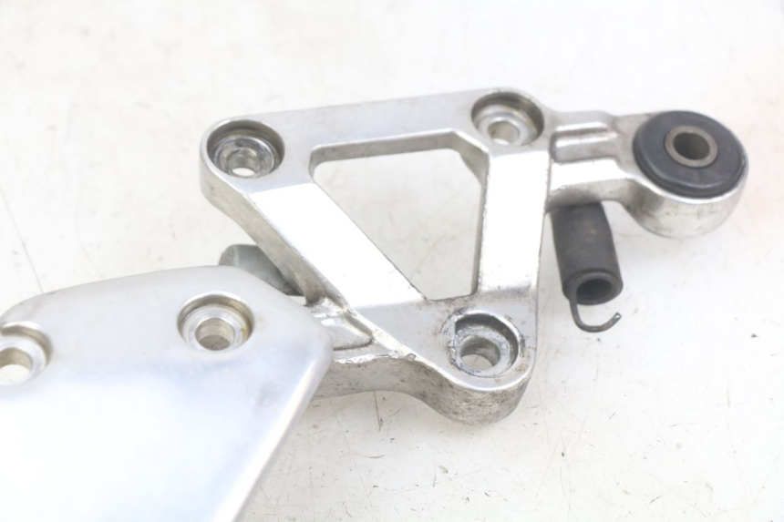 photo de PŁYTKA PODNÓŻKA PRZEDNIA PRAWA YAMAHA FZS FAZER 600 (1998 - 2001) - Widok ogólny