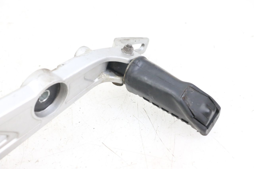 photo de PŁYTKA PODNÓŻKA PRZEDNIA PRAWA HYOSUNG GF 125 (2001 - 2005) - Zoom stanu zużycia