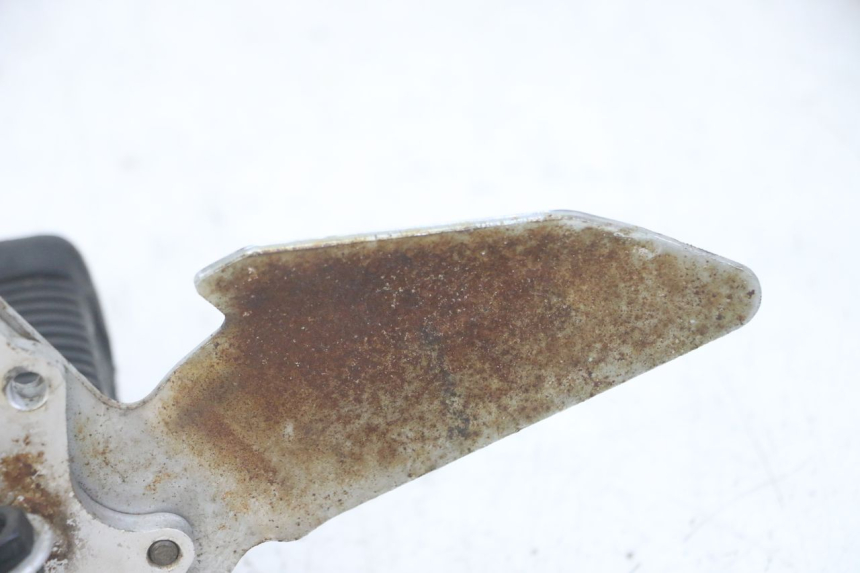 photo de PŁYTKA PODNÓŻKA PRZEDNIA PRAWA SUZUKI GS GSE 500 (2001 - 2003) - Widok ogólny