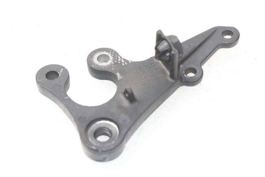 photo de PŁYTKA PODNÓŻKA PRZEDNIA PRAWA SUZUKI GSX-R GSXR K16 1000 (2012 - 2016) - Inny kąt widzenia