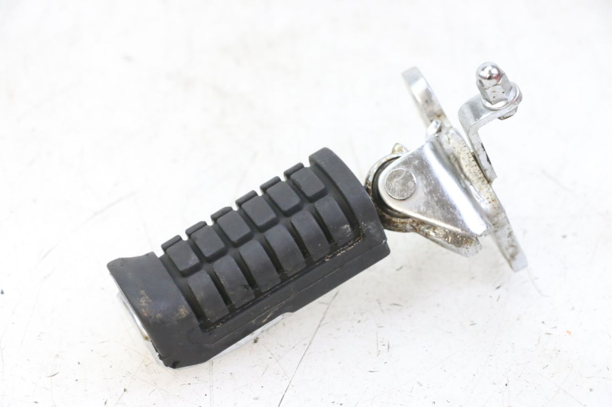 photo de PŁYTKA PODNÓŻKA PRZEDNIA PRAWA REGAL RAPTOR RAXTER 2 125 (2007 - 2015) - Punkty mocowania