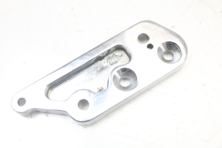 photo de PŁYTKA PODNÓŻKA PRZEDNIA PRAWA REGAL RAPTOR SPYDER 125 (2010 - 2018) - Szczegół części