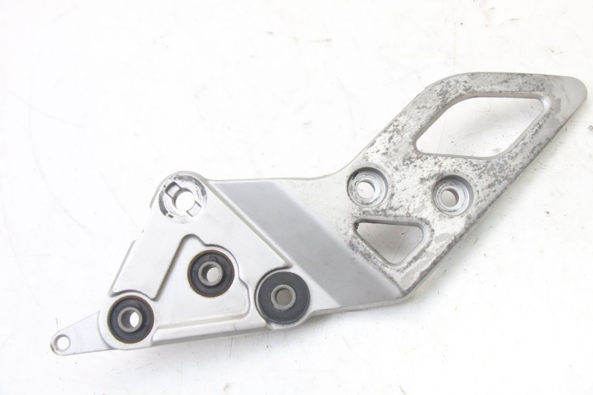 photo de PŁYTKA PODNÓŻKA PRZEDNIA PRAWA SUZUKI GSX F GSXF 650 (2007 - 2015) - Inny kąt widzenia