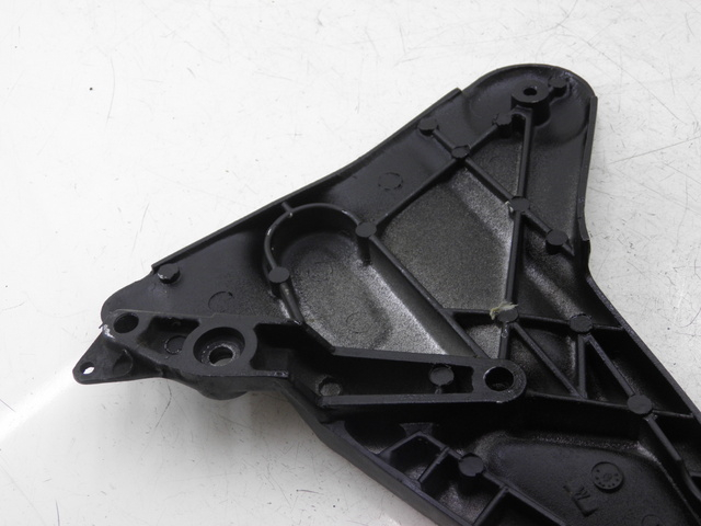 photo de PŁYTKA PODNÓŻKA PRZEDNIA PRAWA TRIUMPH TROPHY 1200 (1996 - 2003) - Inny kąt widzenia