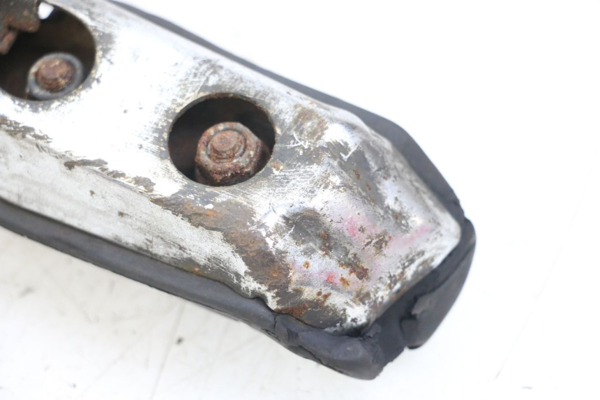 photo de PŁYTKA PODNÓŻKA PRZEDNIA PRAWA YAMAHA XJ F 900 (1983 - 1994) - Zbliżenie techniczne