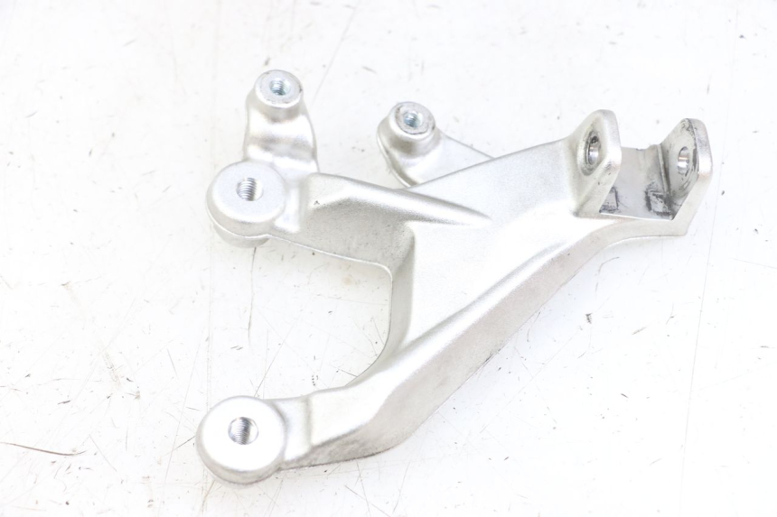 photo de PŁYTKA PODNÓŻKA PRZEDNIA LEWA BMW S RR ABS S1000RR 1000 (2015 - 2018) - Zbliżenie techniczne