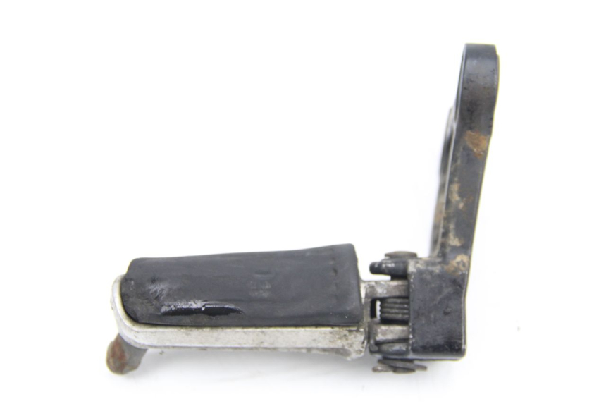 photo de PŁYTKA PODNÓŻKA PRZEDNIA LEWA HONDA CBR F SC21 1000 (1986 - 1992) - Inny kąt widzenia