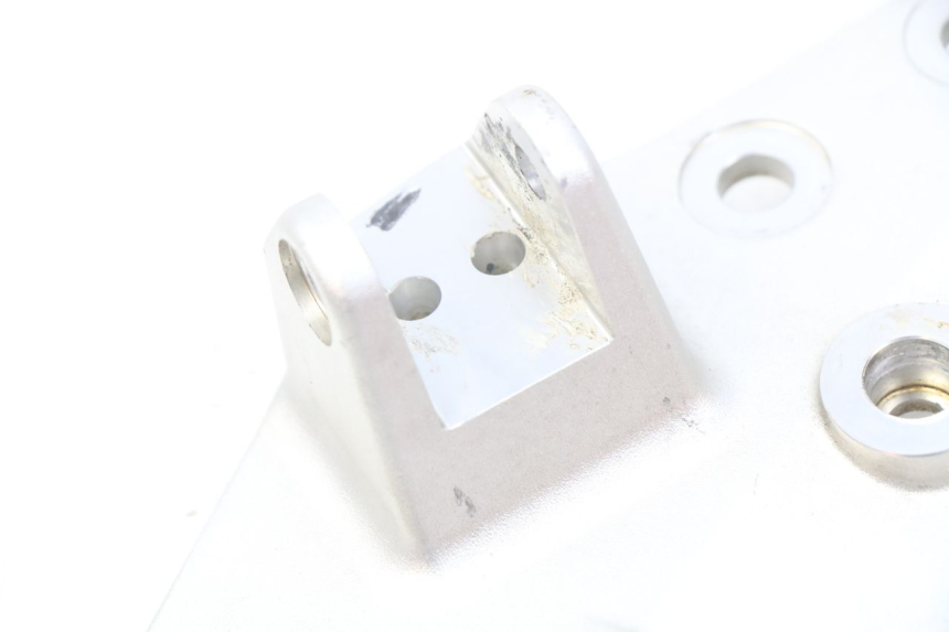 photo de PŁYTKA PODNÓŻKA PRZEDNIA LEWA BMW F GS K81 850 (2018 - 2023) - Zoom stanu zużycia