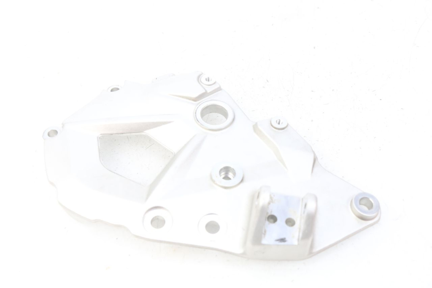 photo de PŁYTKA PODNÓŻKA PRZEDNIA LEWA BMW F GS K81 850 (2018 - 2023) - Inny kąt widzenia