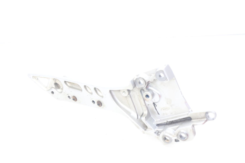 photo de PŁYTKA PODNÓŻKA PRZEDNIA LEWA YAMAHA FJR ABS 1300 (2006 - 2012) - Punkty mocowania