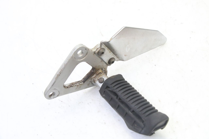 photo de PŁYTKA PODNÓŻKA PRZEDNIA LEWA SUZUKI GS GSE 500 (2001 - 2003) - Widok główny