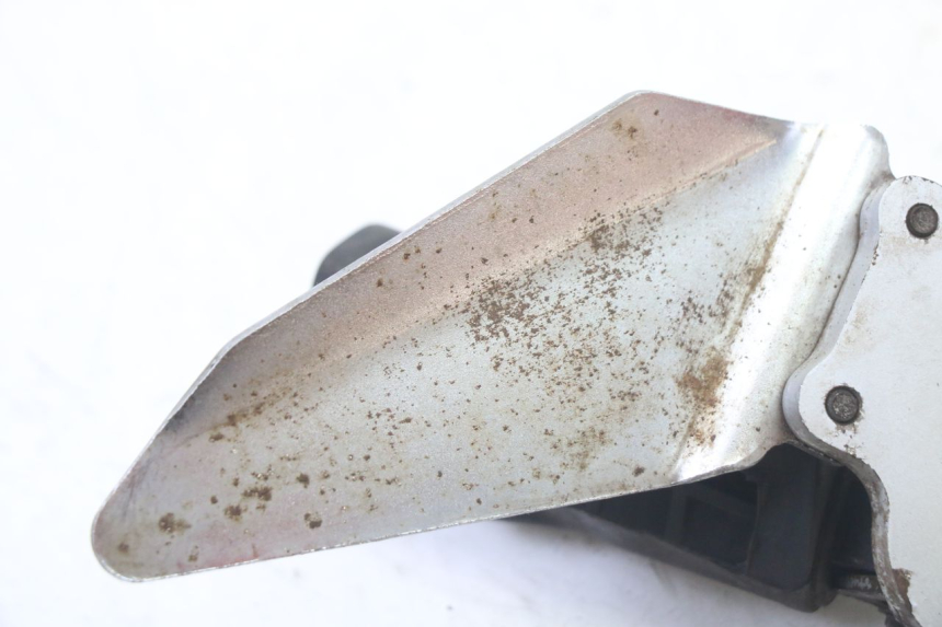 photo de PŁYTKA PODNÓŻKA PRZEDNIA LEWA SUZUKI GS GSE 500 (2001 - 2003) - Stan powierzchni