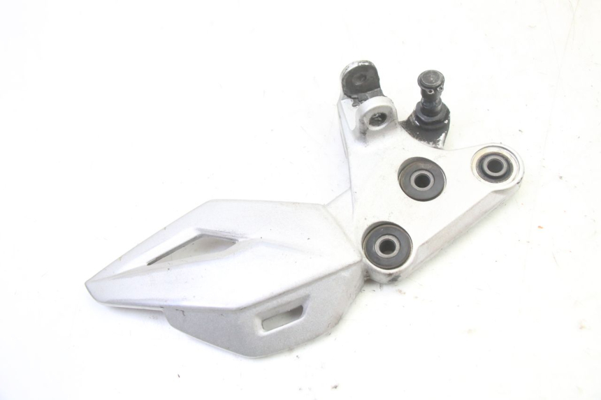 photo de PŁYTKA PODNÓŻKA PRZEDNIA LEWA SUZUKI GSR 750 (2011 - 2017) - Inny kąt widzenia