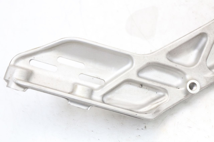 photo de PŁYTKA PODNÓŻKA PRZEDNIA LEWA HUSQVARNA SVARTPILEN 401 (2018 - 2023) - Punkty mocowania