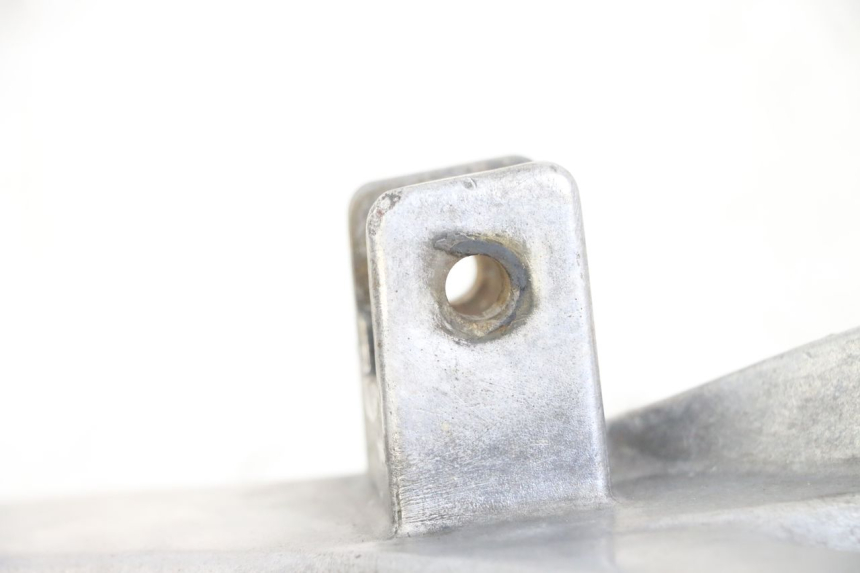 photo de PŁYTKA PODNÓŻKA PRZEDNIA LEWA HONDA NTV DEAUVILLE 650 (1998 - 2001) - Inny kąt widzenia