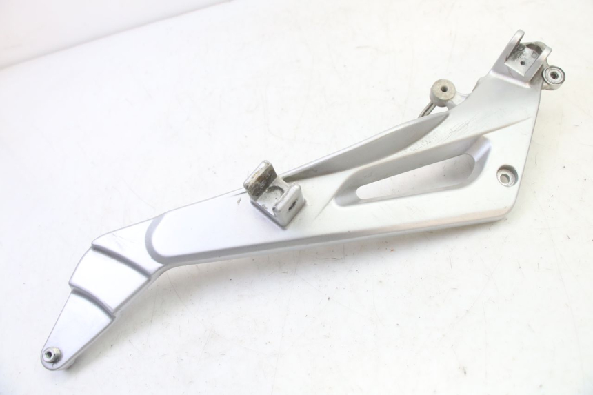 photo de PŁYTKA PODNÓŻKA PRZEDNIA LEWA HONDA NTV DEAUVILLE 650 (2001 - 2006) - Inny kąt widzenia