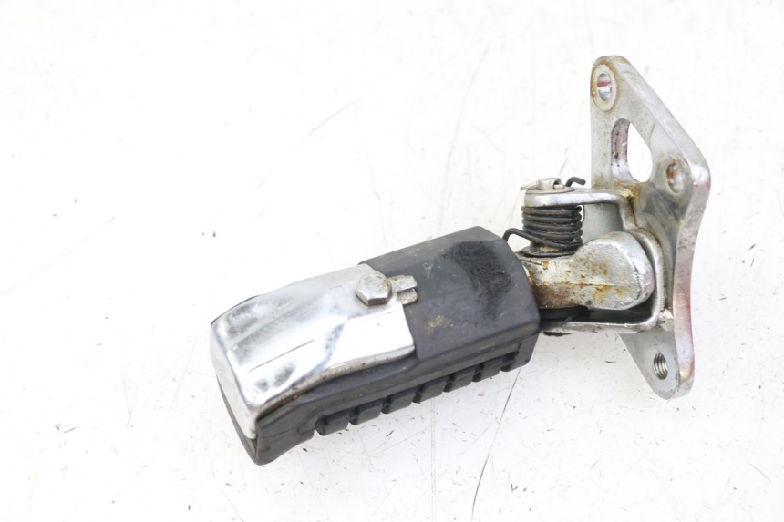 photo de PŁYTKA PODNÓŻKA PRZEDNIA LEWA REGAL RAPTOR RAXTER 2 125 (2007 - 2015) - Zoom stanu zużycia