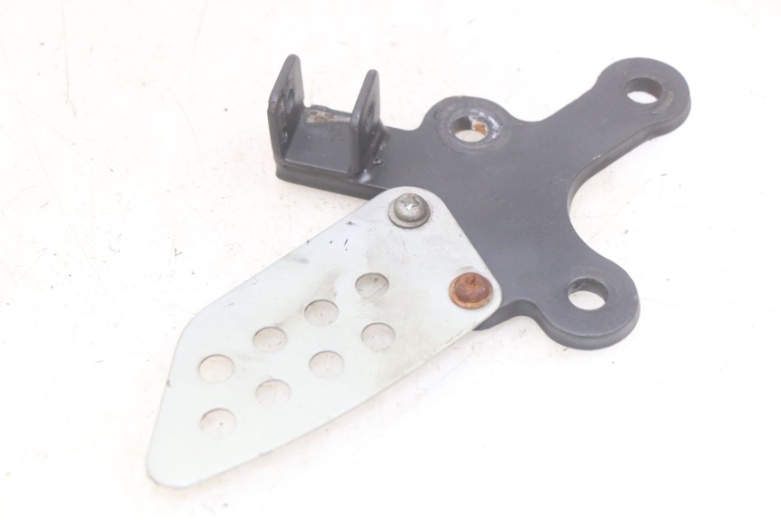 photo de PŁYTKA PODNÓŻKA PRZEDNIA LEWA YAMASAKI ROADSTER 50 (2013 - 2018) - Zoom stanu zużycia